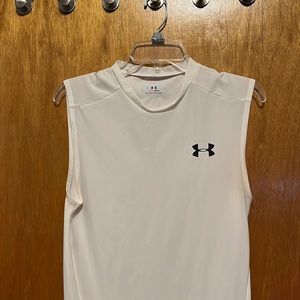 Under Armour sleeveless heat gear mens large